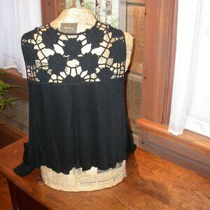 Black Lace Vest with Pointed Hem